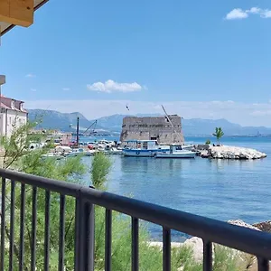Mornar , Kaštela Croatie